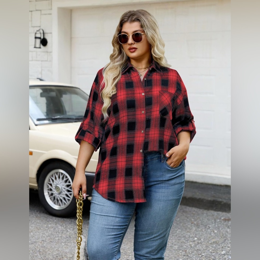 NWT-4XL Plaid Red and Black